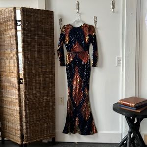 Size 2 Peacock Inspired Sequin Gown - Stunning silhouette